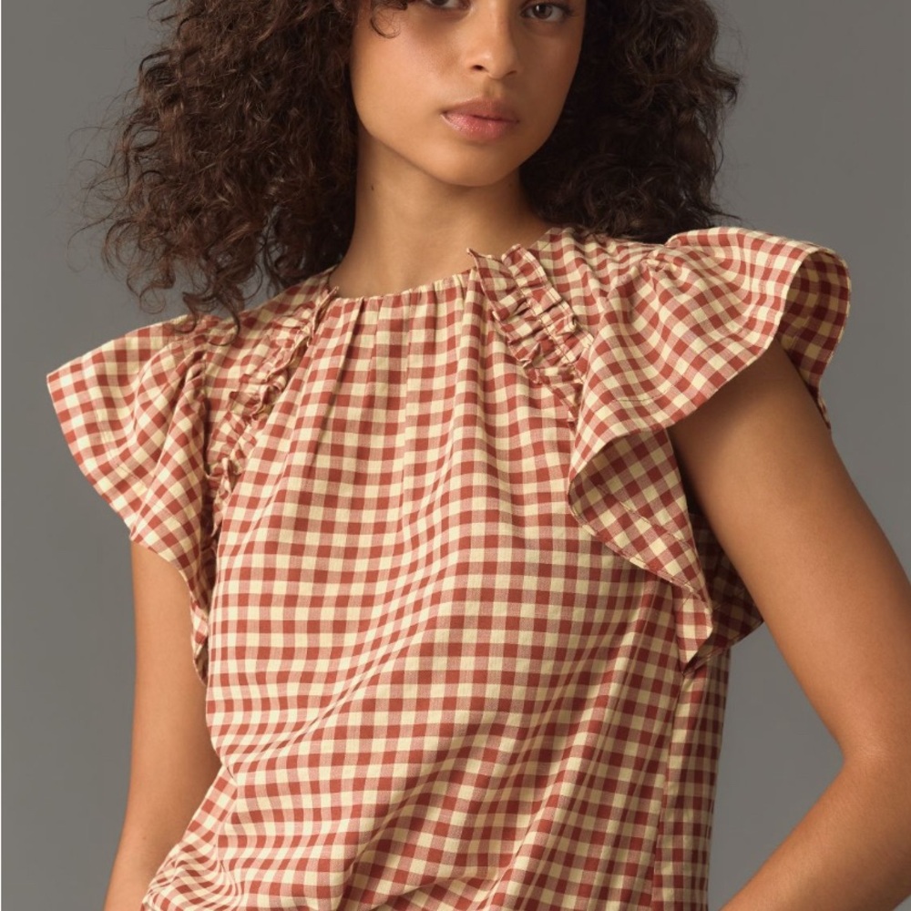 En Saison checkered flutter sleeve top NWT